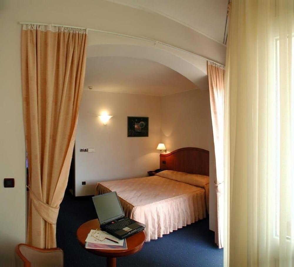 Hotel Villa Marija Tučepi Exterior foto