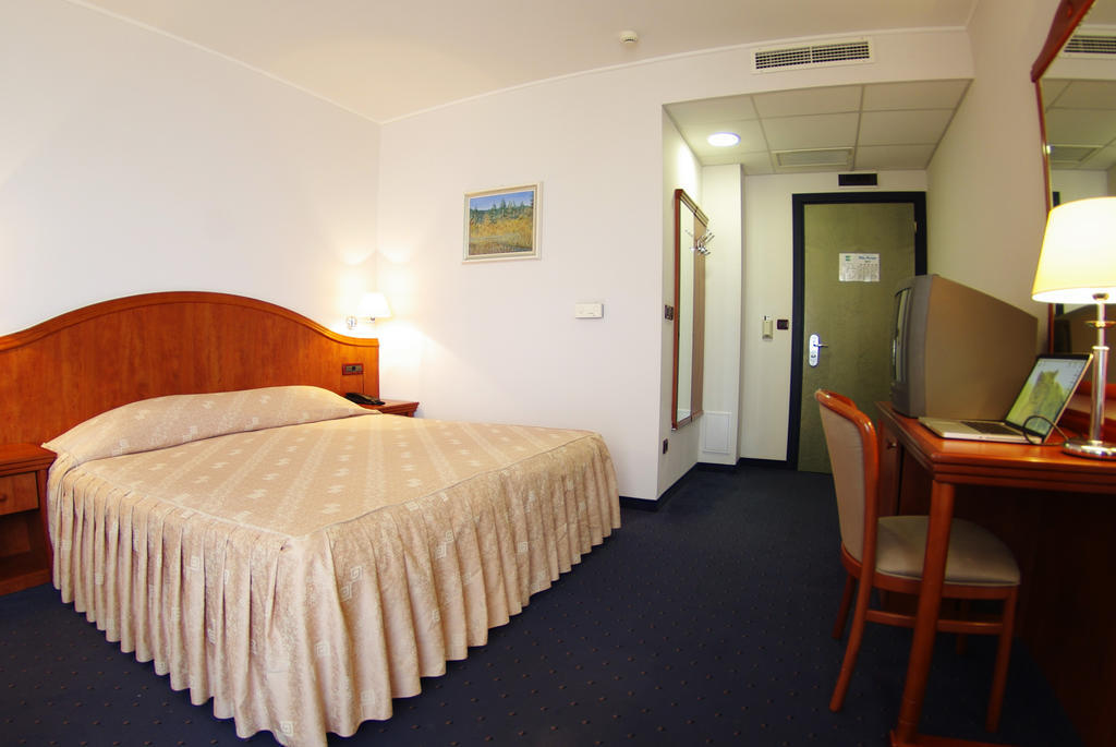 Hotel Villa Marija Tučepi Quarto foto